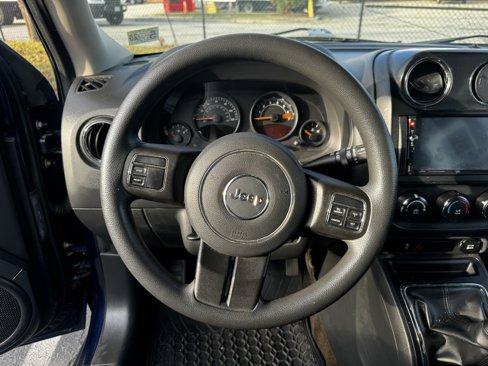 Used 2016 Jeep Patriot Sport w/ Power Value Group image 10