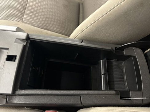 Used 2011 Ford Edge SEL image 33