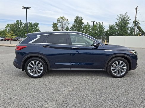 Used 2019 INFINITI QX50 Luxe w/ Navigation Package image 11