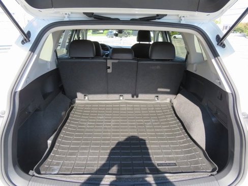 Used 2022 Volkswagen Tiguan SE image 26