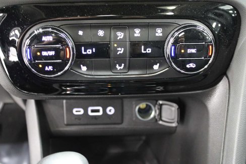 Used 2023 Buick Encore GX Essence w/ Experience Buick Package image 31