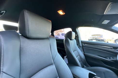 Used 2019 Honda Accord Sport image 16