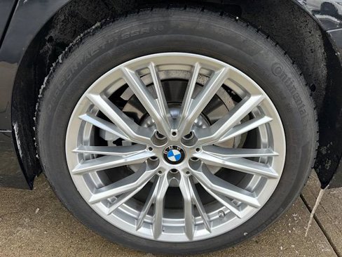 Certified 2023 BMW 330i xDrive Sedan w/ Premium Package image 32