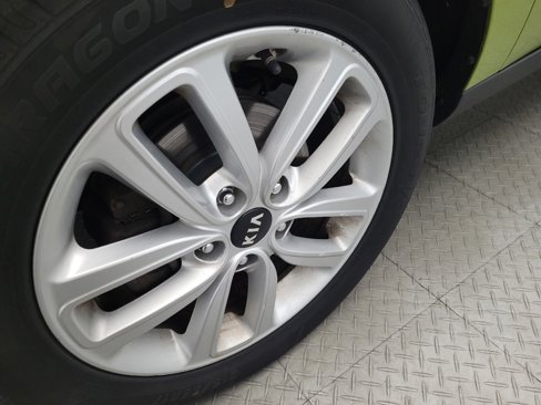 Used 2017 Kia Soul + image 31