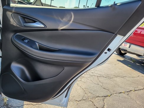 Used 2020 Buick Encore GX Preferred image 18