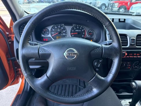 Used 2006 Nissan Sentra SE-R w/ (J01) Sunroof Pkg image 18