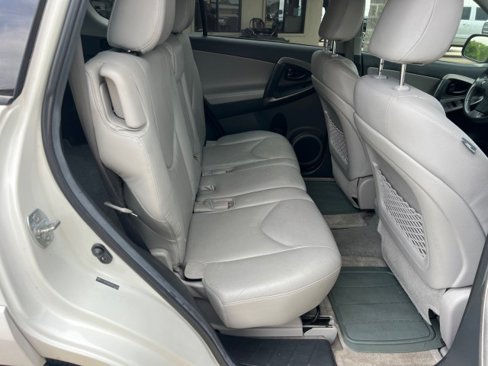 Used 2012 Toyota RAV4 Limited image 26