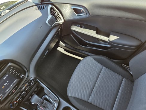 Certified 2020 Kia Soul X-Line image 17