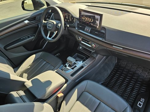 Certified 2025 Audi Q5 2.0T Premium image 16