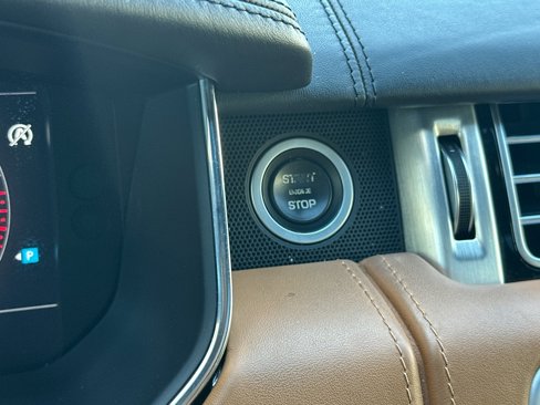 Used 2018 Land Rover Range Rover Long Wheelbase Autobiography image 25