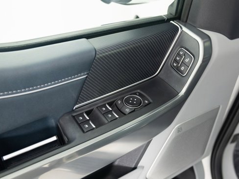 Used 2021 Ford F150 Limited image 14