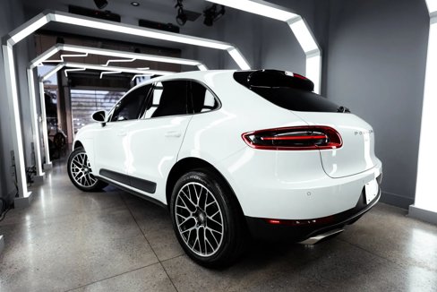 Used 2017 Porsche Macan image 8