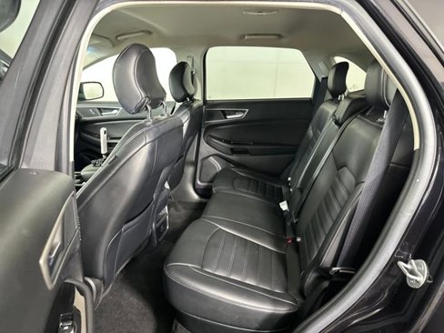 Used 2019 Ford Edge SEL w/ Equipment Group 201A image 25