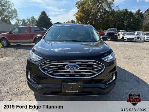 Used 2019 Ford Edge Titanium w/ Equipment Group 301A image 8
