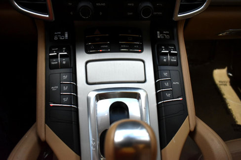 Used 2013 Porsche Cayenne GTS image 20
