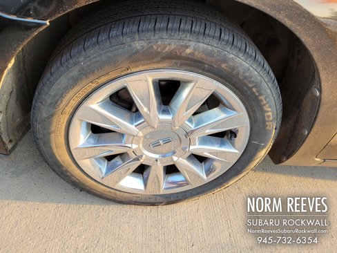Used 2012 Lincoln MKZ image 2