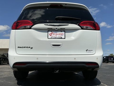 Used 2019 Chrysler Pacifica Touring-L Plus w/ Advanced Safetytec Group image 19