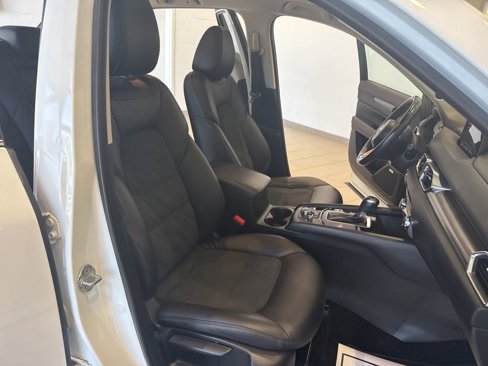 Used 2017 MAZDA CX-5 Touring w/ Preferred Equipment Package image 12