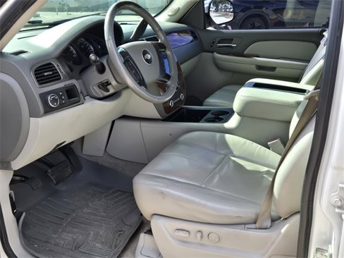 Used 2007 Chevrolet Tahoe LTZ w/ LTZ Preferred Equipment Group image 5