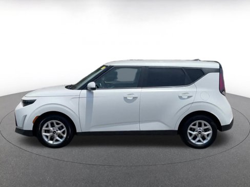 Used 2023 Kia Soul LX w/ Option Group 015 image 9