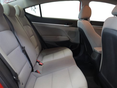 Used 2020 Hyundai Elantra SE image 20
