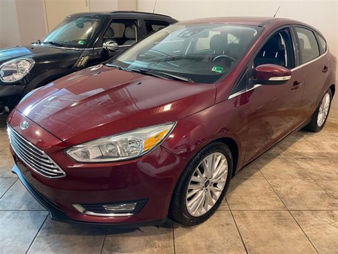 Used 2017 Ford Focus Titanium w/ Titanium Technology Package image 1