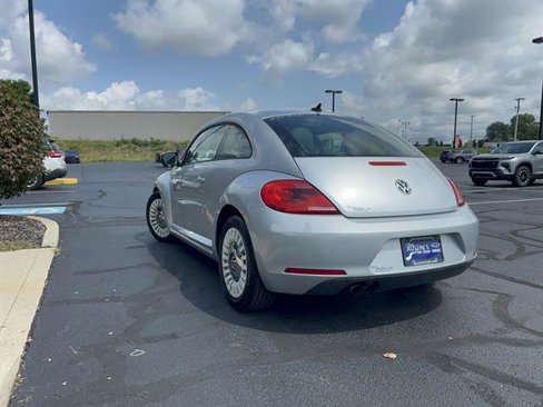 Used 2014 Volkswagen Beetle 2.5 image 5