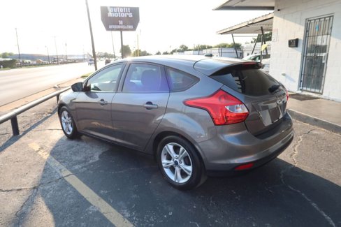 Used 2014 Ford Focus SE image 4