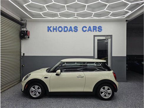 Used 2014 MINI Cooper 2-Door Hardtop image 1