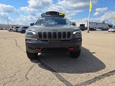 Used 2019 Jeep Cherokee Trailhawk w/ Cold Weather Group image 4