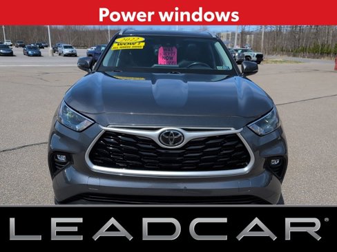Used 2022 Toyota Highlander XLE image 8