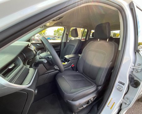 Used 2023 Jeep Grand Cherokee Laredo image 10