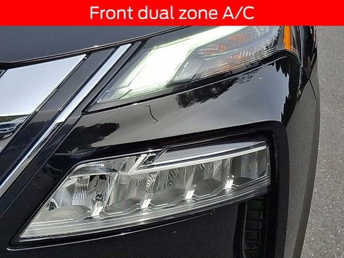Used 2022 Nissan Rogue SV image 9