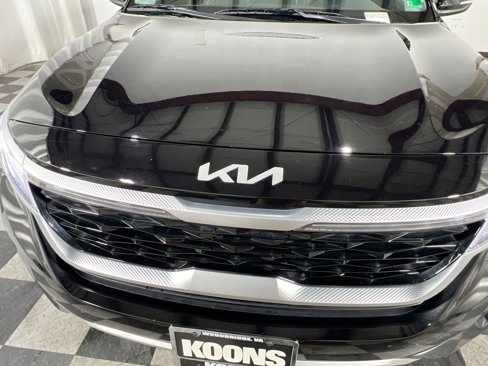 Used 2022 Kia Seltos EX image 10