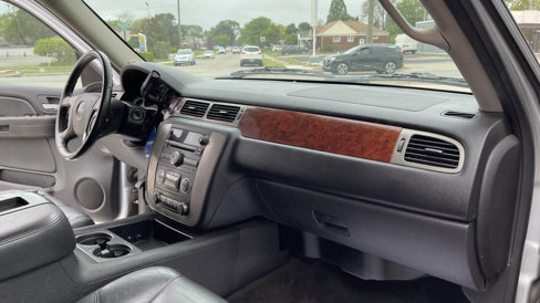 Used 2013 GMC Yukon XL SLT image 24