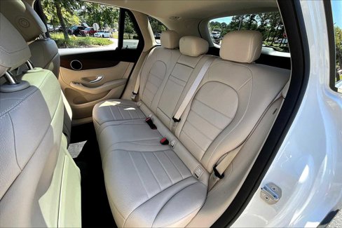 Used 2021 Mercedes-Benz GLC 300 4MATIC image 19