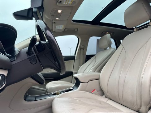 Used 2018 Lincoln MKC Reserve image 10