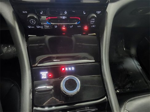 Used 2022 Jeep Grand Cherokee L Limited image 15