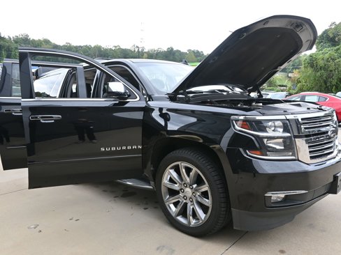 Used 2016 Chevrolet Suburban LTZ image 12