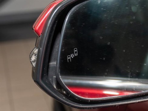 Used 2018 Toyota RAV4 XLE image 7