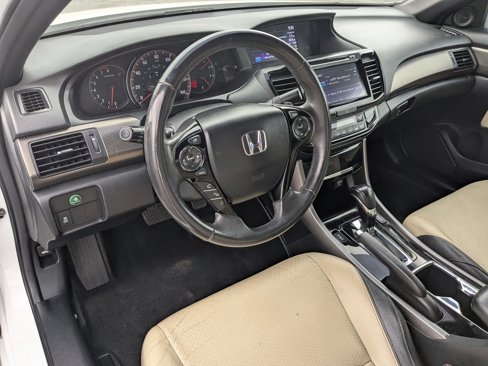 Used 2017 Honda Accord EX-L image 16