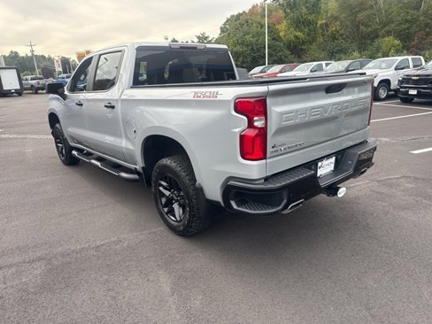 Used 2019 Chevrolet Silverado 1500 LT Trail Boss w/ Convenience Package image 3