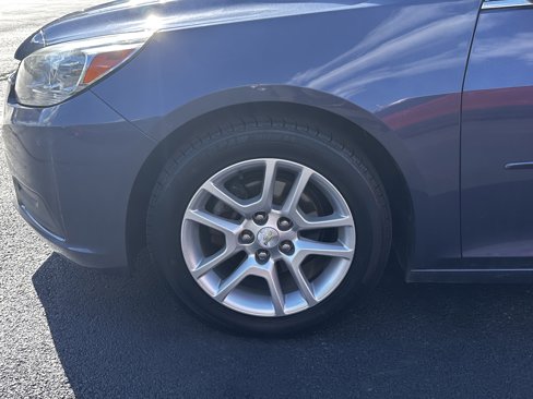Used 2015 Chevrolet Malibu LT w/ Power Convenience Package image 12
