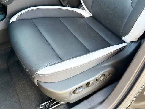 Used 2024 Buick Envision Sport Touring image 20