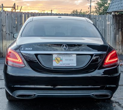 Used 2019 Mercedes-Benz C 300 Sedan w/ Premium Package image 4
