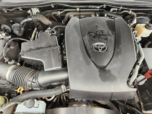 Used 2020 Toyota Tacoma SR image 29
