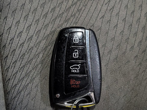 Used 2018 Hyundai Santa Fe Sport w/ 2.4L Value Package 02 image 32