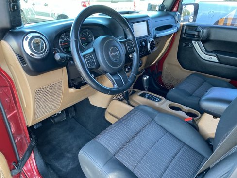 Used 2012 Jeep Wrangler Unlimited Sahara w/ Connectivity Group image 19