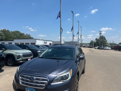 Used 2017 Subaru Outback 2.5i Limited image 2