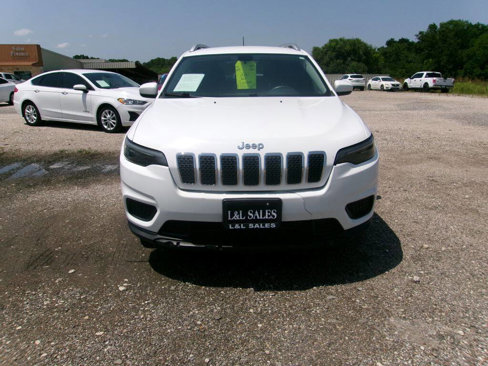 Used 2020 Jeep Cherokee Latitude image 2